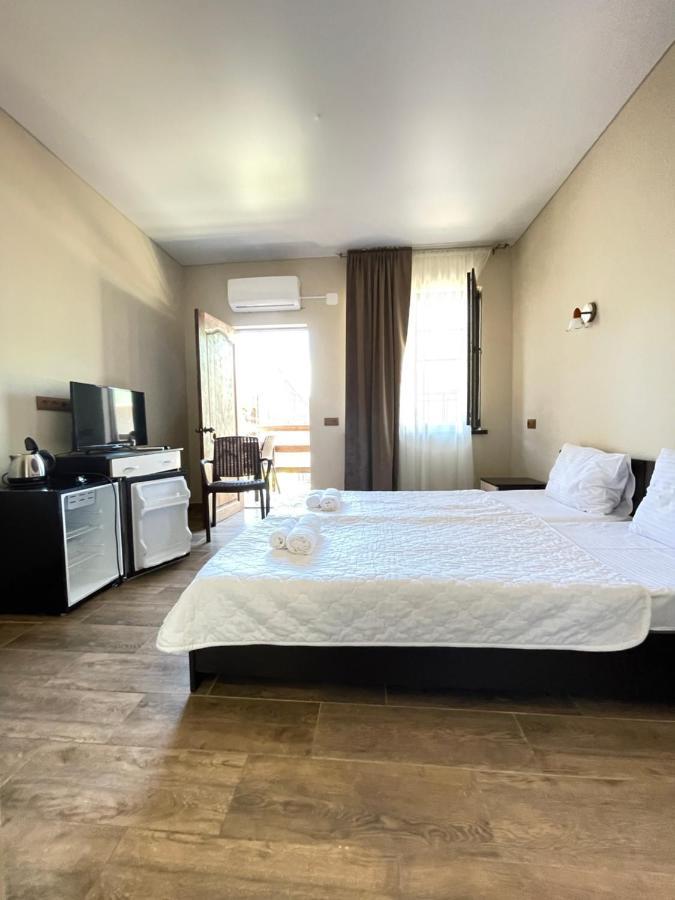 Гостевой Дом Пегас Hotel Pitsunda Eksteriør billede