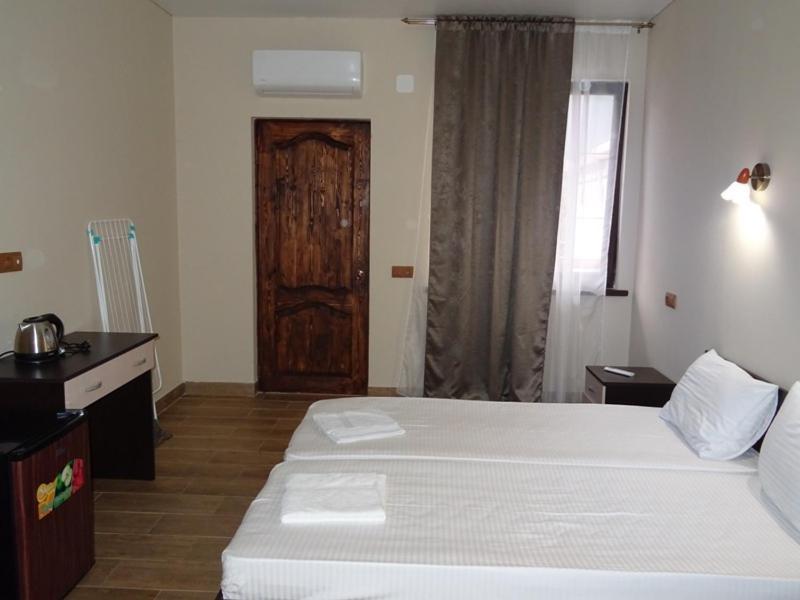 Гостевой Дом Пегас Hotel Pitsunda Eksteriør billede